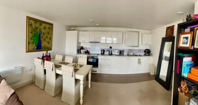 Lovely Cosy 1-Bed Flat Best Location,Warm & Bright Main Photo