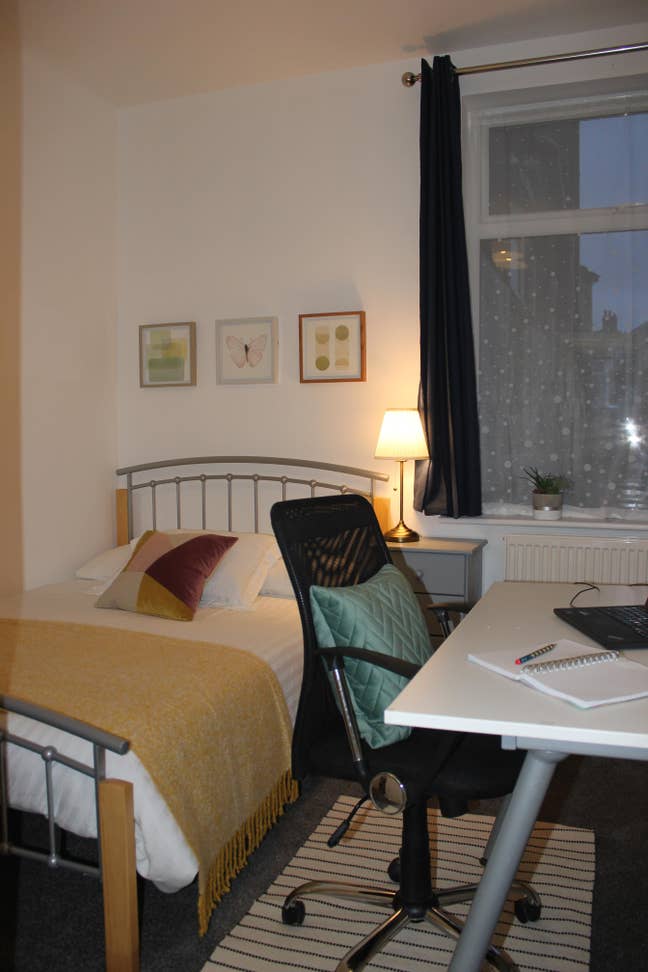Fab En-Euite Double Room STUNNING inc. Bills/Wifi Main Photo