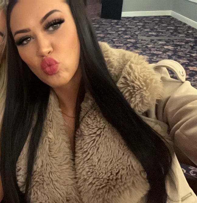 LOOKING FOR STUDIO OR FLAT  Main Photo