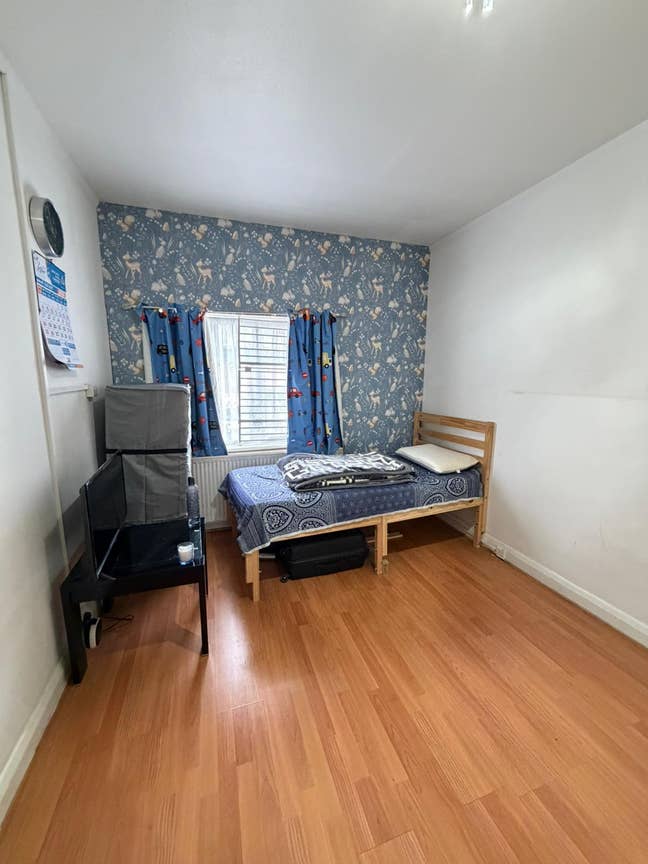 Fully Furnished Double room  - &pound;800 bills included Main Photo