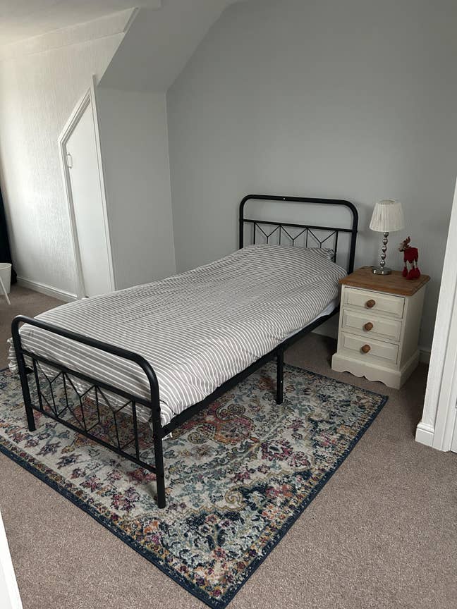 Lodger Wanted for Spacious, Bright En-Suite Room  Main Photo