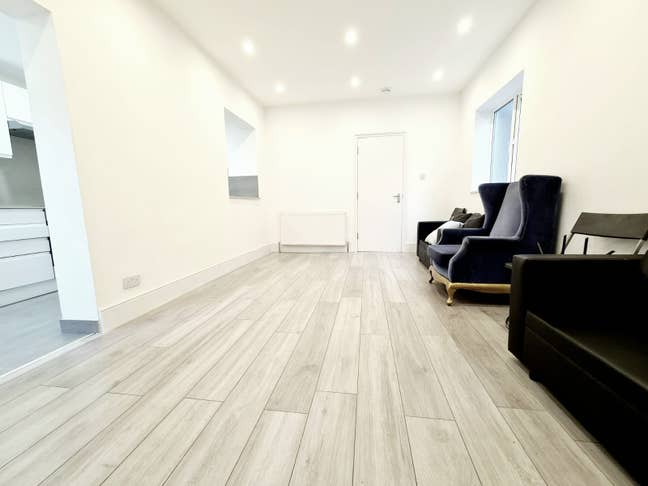 Beautiful 3 bedroom  property in Turnpike lane Main Photo