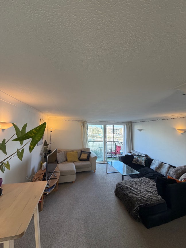 Double room on Bristol Harbourside Main Photo