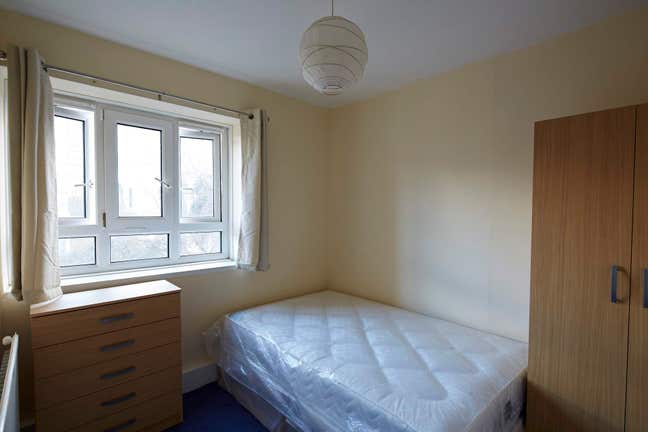 Wonderful Room in West Kensington Main Photo