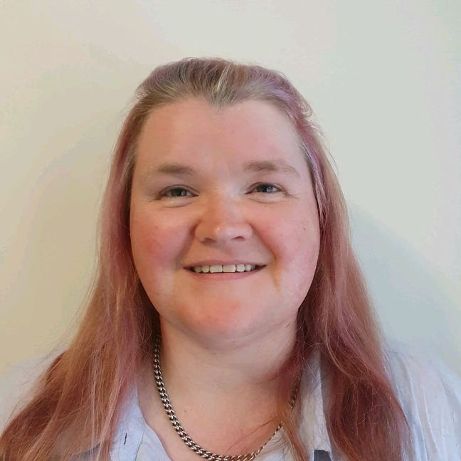 Quiet professional looking for a room Main Photo