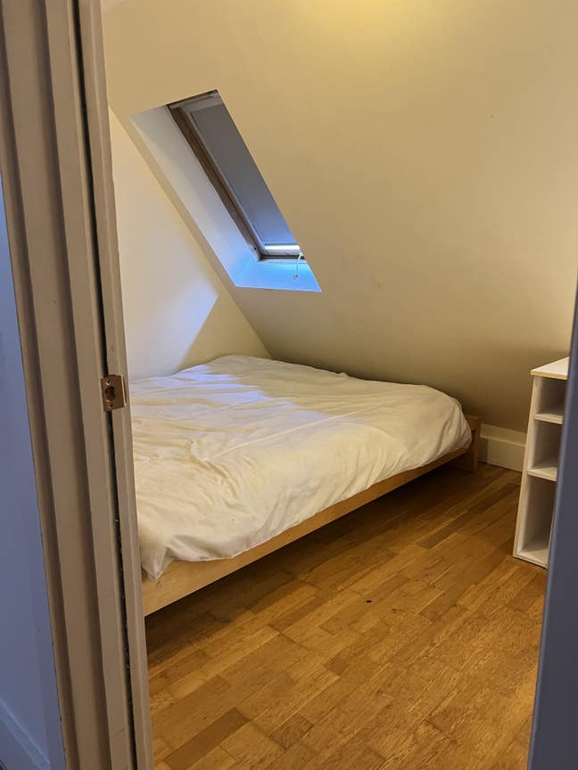 Beautiful Double room to let  Main Photo