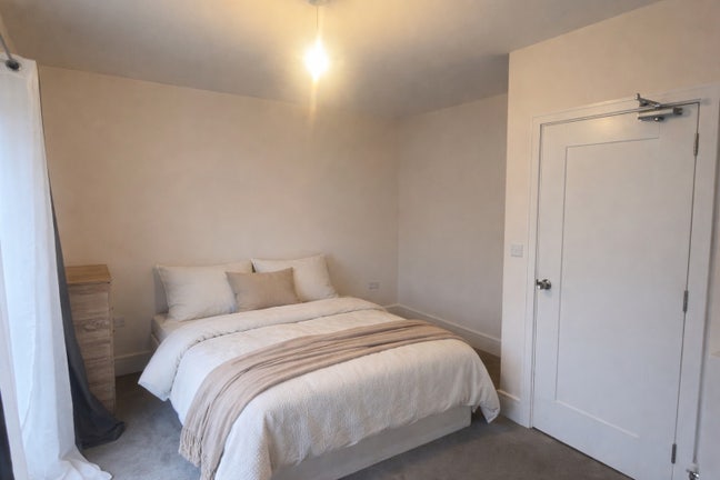 Modern Room with shared living room  Main Photo