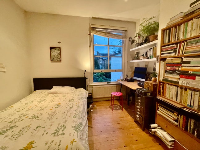 Double room in friendly houseshare, bills included Main Photo