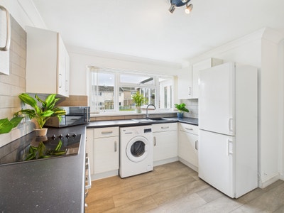 Spacious 3-Bedroom HMO – Recently Refurbished Main Photo