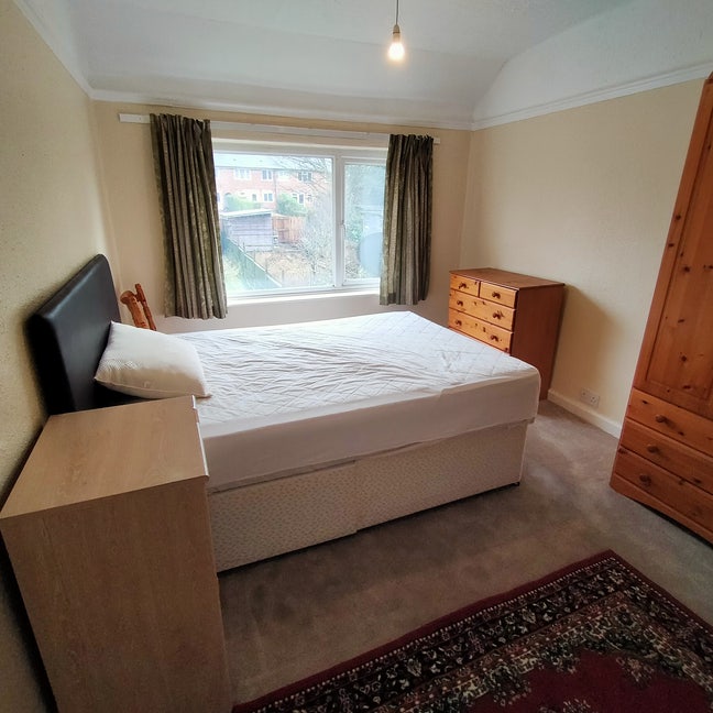 Double room available to rent  Main Photo