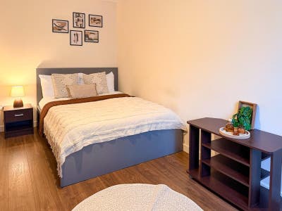 Double Bedroom fully furnished  Main Photo