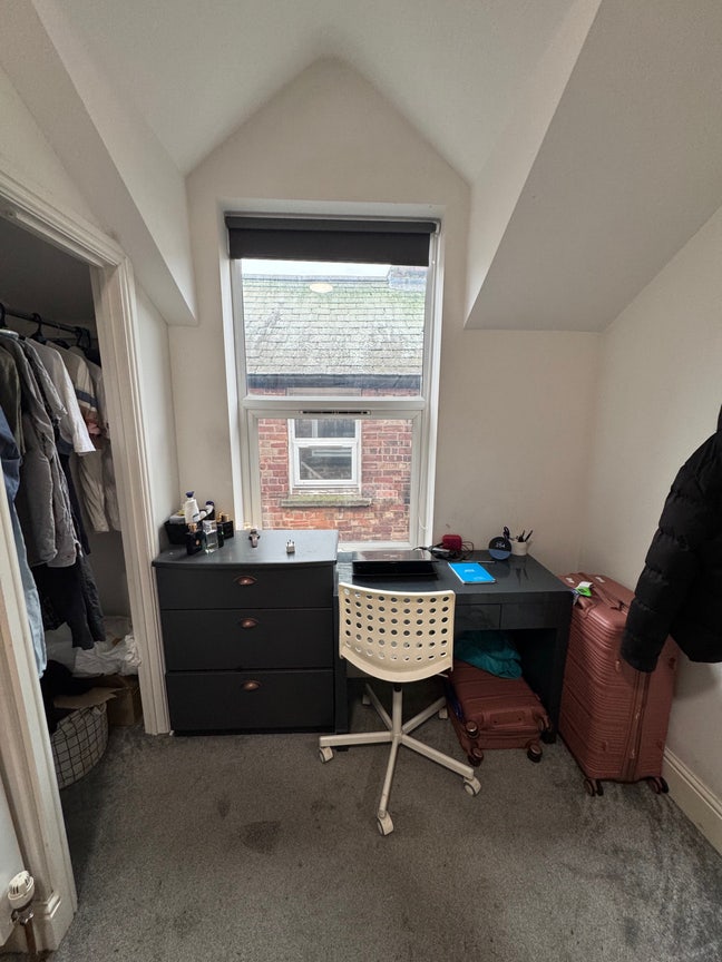 Ensuite room near Canning Circus Main Photo