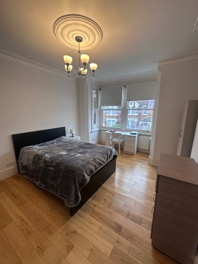 Very clean and spacious house Main Photo