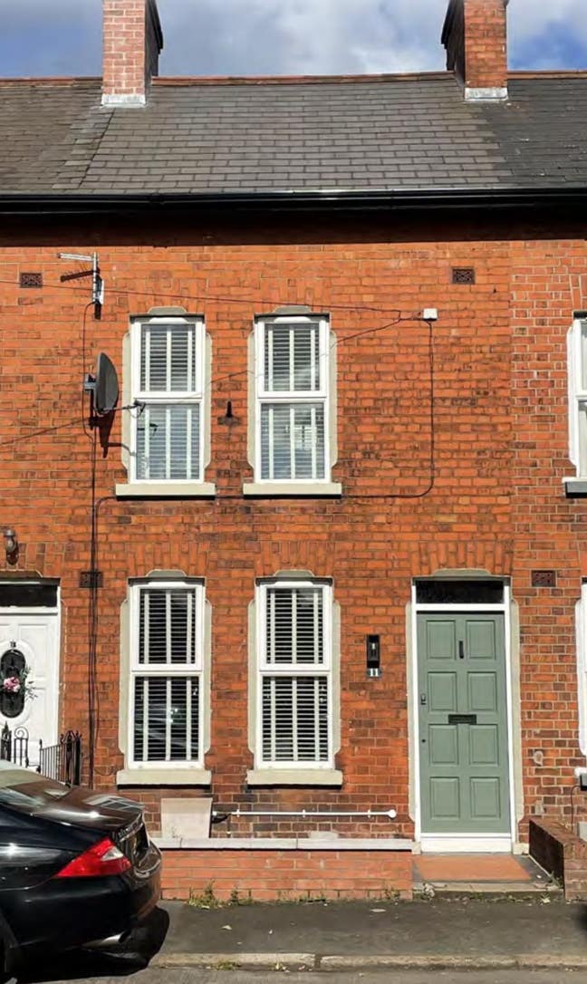 2 Double rooms - modern work set up+all bills inc Main Photo