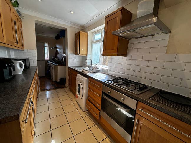 Double Room in Shared House *All Bills Included * Main Photo