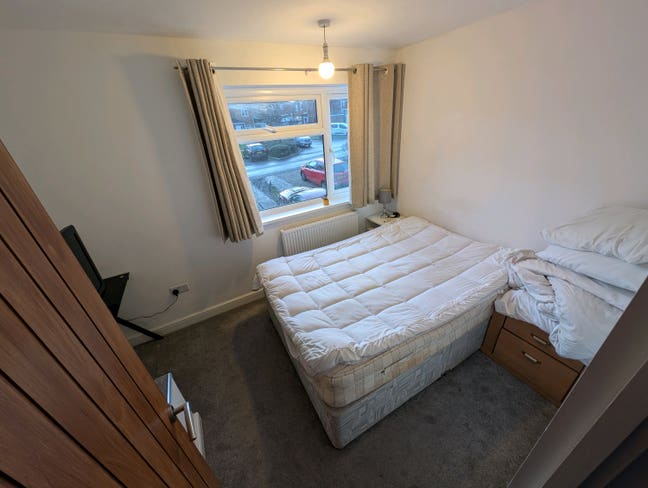 Double room in Toothill, Swindon  Main Photo