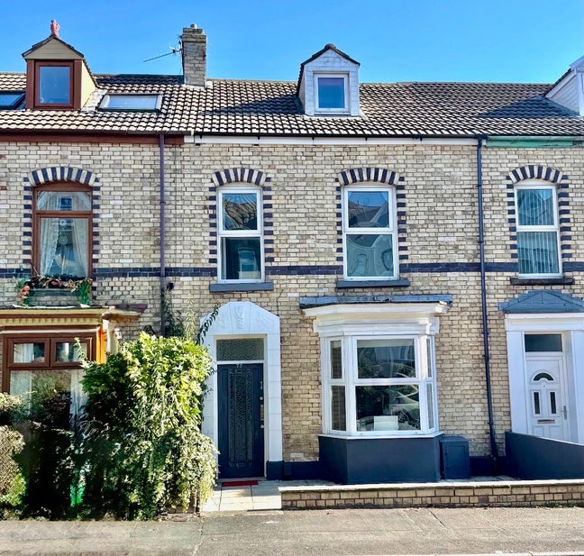 Modern Student House/Bills Inc/Brynmill Main Photo