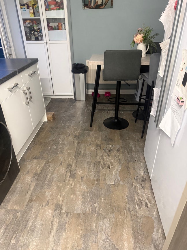 Small double room Main Photo