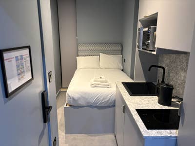 Southall &Soul - Private room (en-suite)  Main Photo