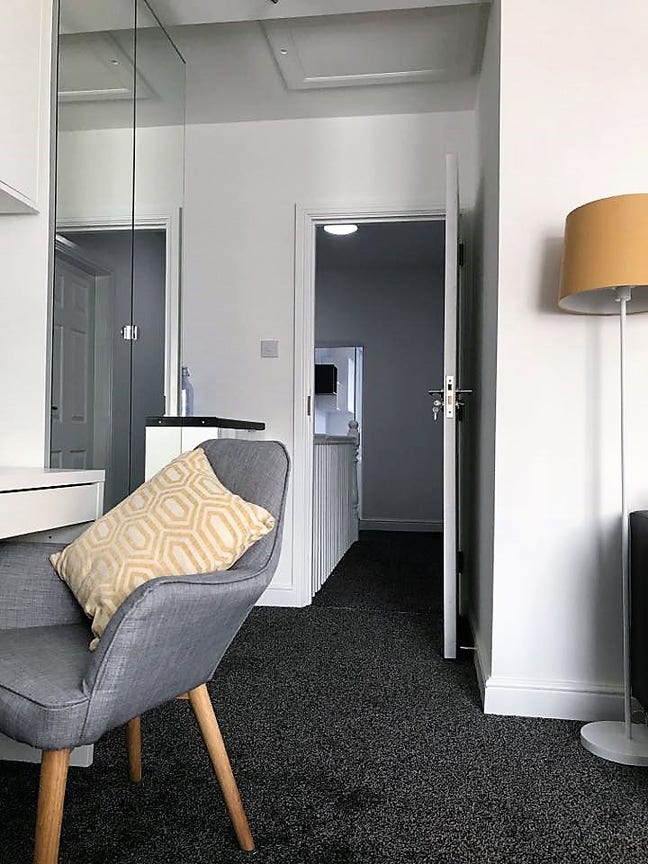 🧡 Great Home Share - Moorside Road, Switon Main Photo