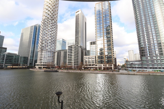  Balcony|5 Min Walk from Dlr|Riverside|Room Main Photo