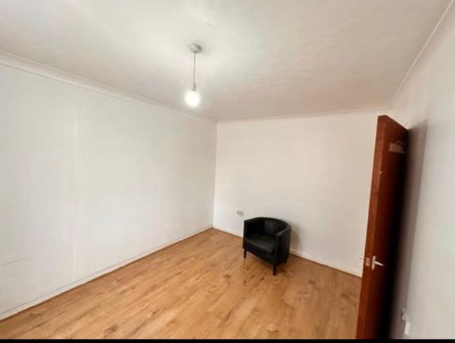 Modern & Spacious 2-Bedroom Flat for Rent – IG2 Main Photo