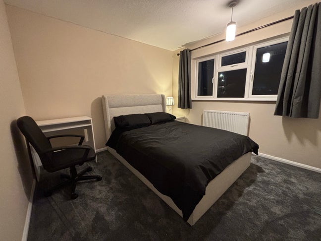  Nice room, all bills Included,wifi,  Main Photo