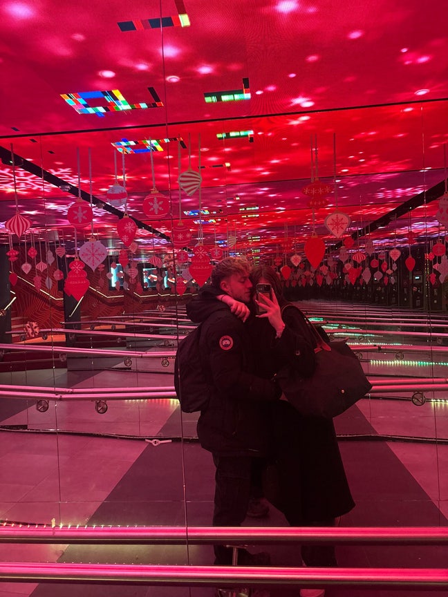 Looking for a Studio or flat share  Main Photo