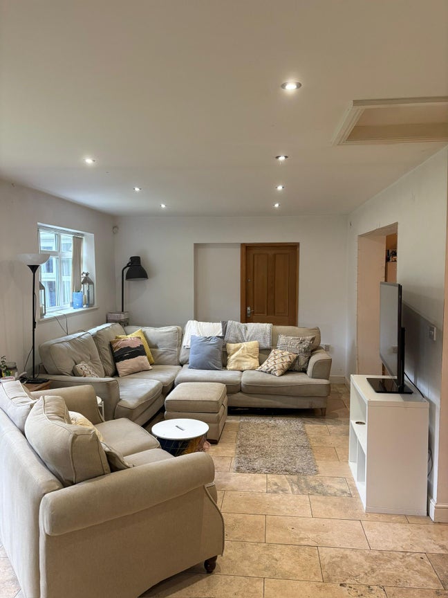 1x Double Room available in Sociable House Share Main Photo