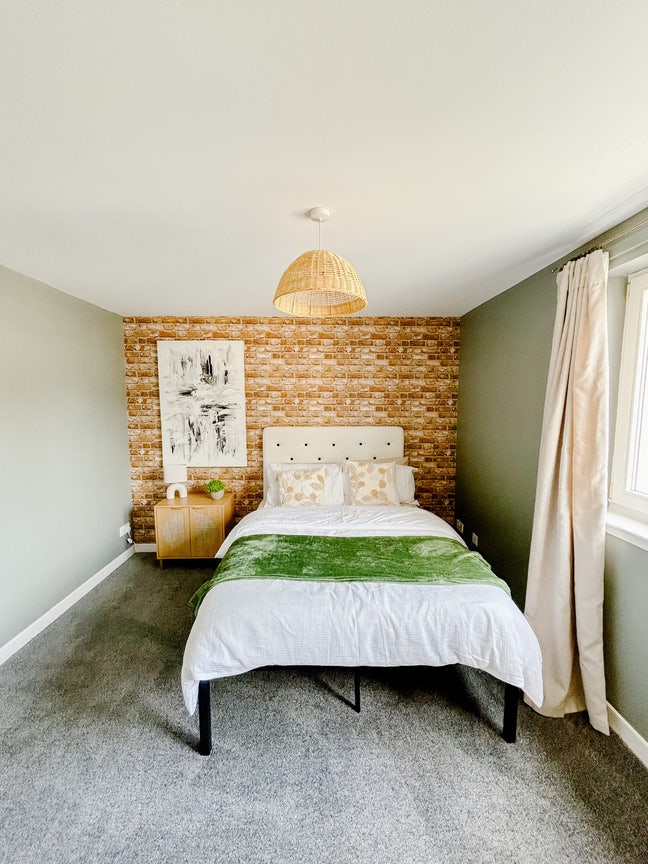 Ensuite Room | Luxury Co-Living | EH4 | Bills Inc Main Photo