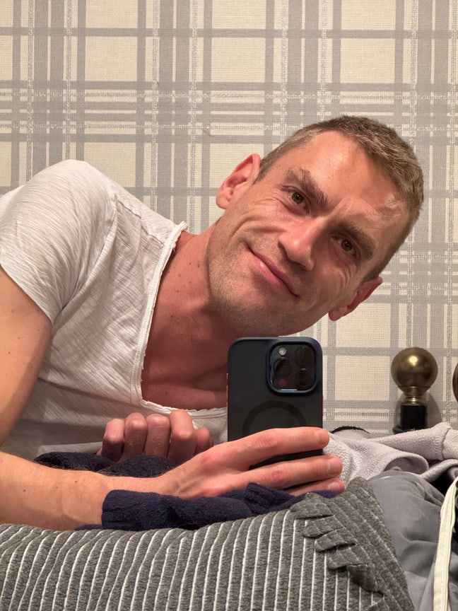 Professional male seeks a home to share 😊 Main Photo