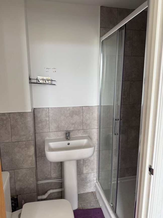 Double bed  Main Photo