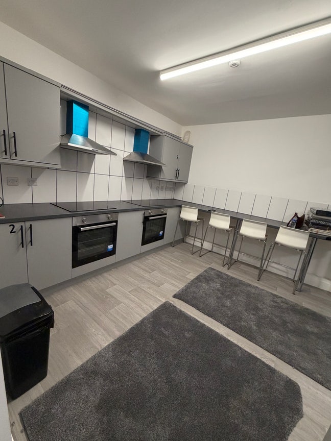 Transition housing Main Photo