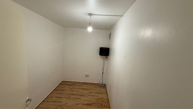 Single Room Available  Main Photo