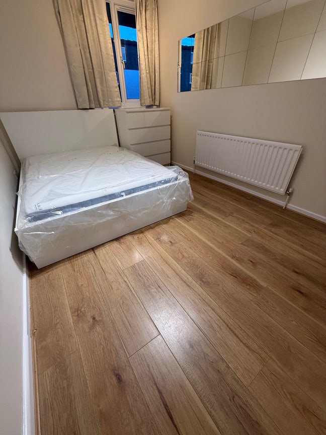 Beautiful Rooms Available - Priory Lane Main Photo