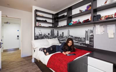 🏠 Summer Sublet: Single Room @ Urbanest King’S Cr Main Photo