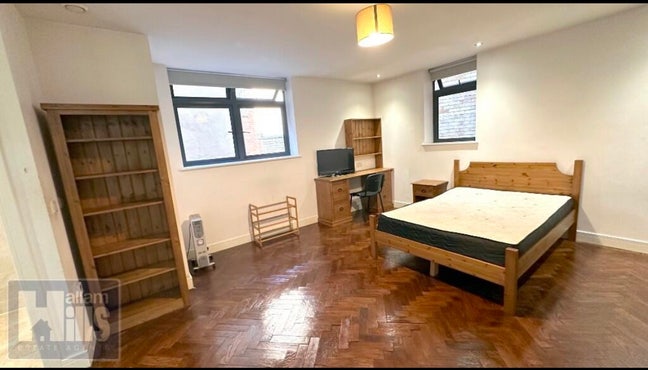 1 Bedroom Apartment in the City Centre  Main Photo