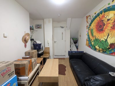 Great Location - 1 bedroom ground floor flat Main Photo