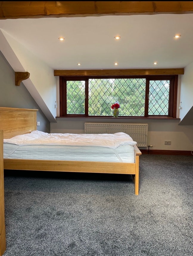 1 double room available  Main Photo