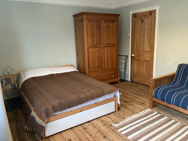 Lovely bright double room in central Brighton  Main Photo