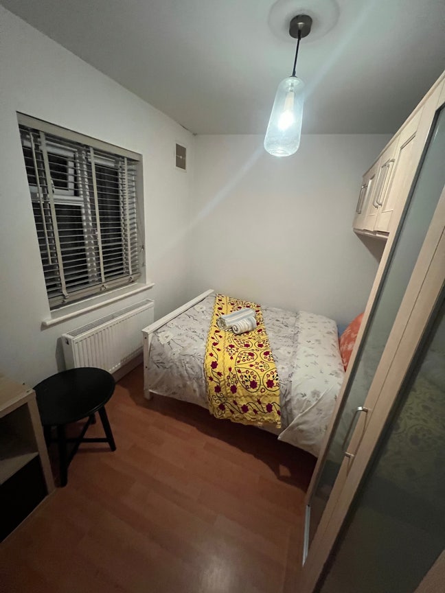 Double bedroom available in peaceful St Albans  Main Photo