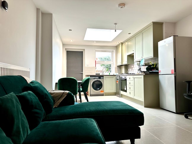 Stunning Rare 4 Bedroom House near Canary Wharf Main Photo