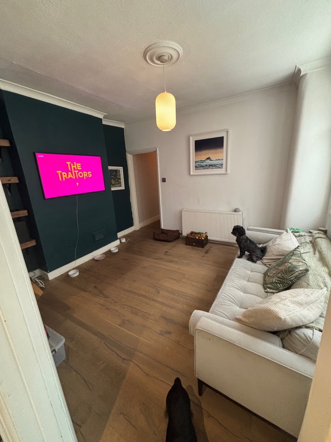 Entire Victorian Garden Flat / Whorlton Road Main Photo