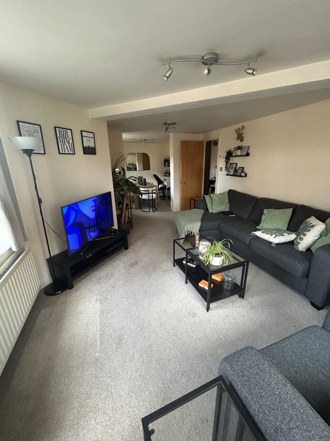 En-suite Jq room.  Main Photo