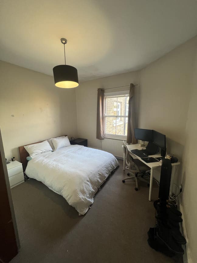Warm Double Room by Wandsworth Common (SW18) Main Photo