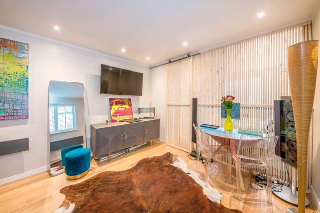 1 bedroom flat Main Photo