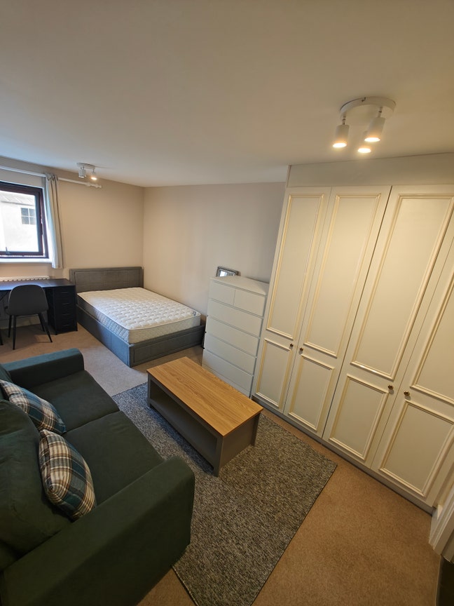 Double/Ensuite/Bills inc/Best Central Location Main Photo