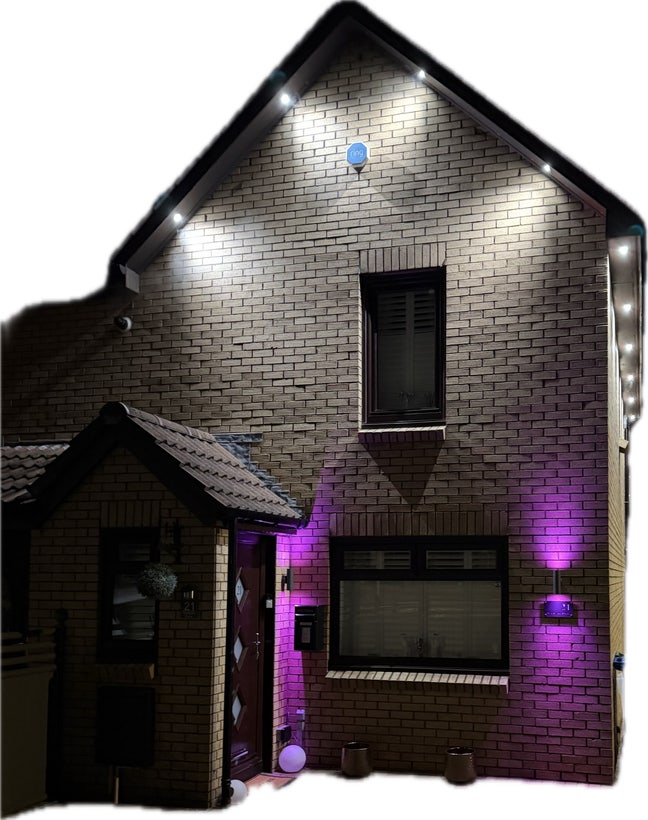 3 Bedroom Semi-Detached House  Main Photo