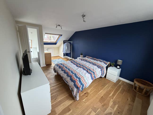Spacious Double Ensuite near North Street Main Photo