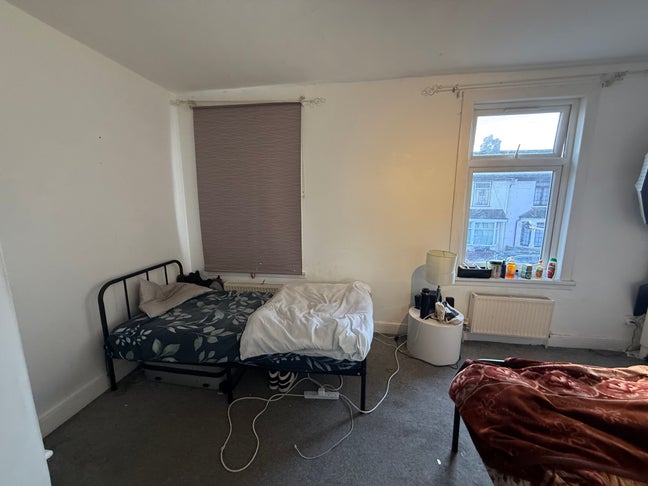 Sharing room Main Photo